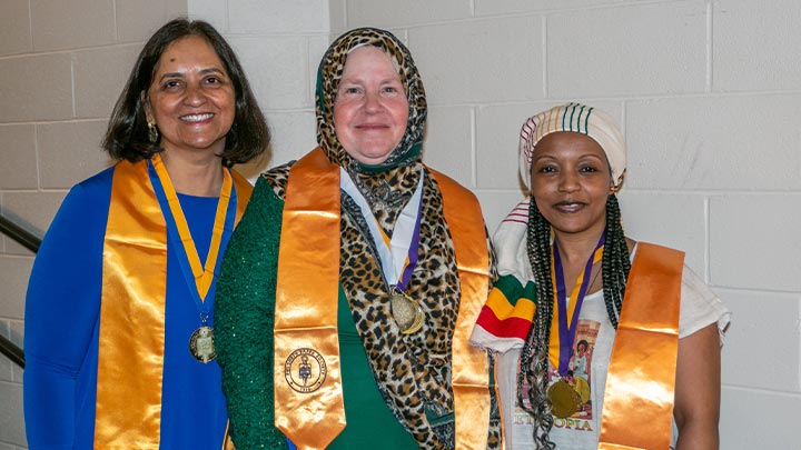 Students and faculty posing for a picture