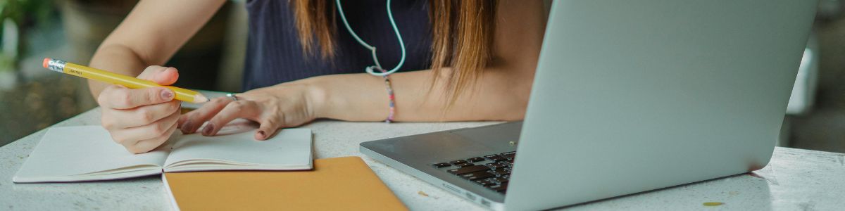 student with a computer 