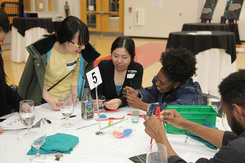 Alumni at the STEM Alumni Dinner April 5, 2018