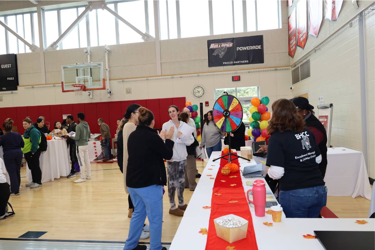 Students at the transfer fair