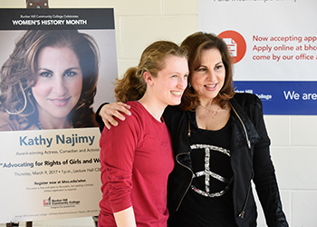 Kathy Najimy at autograph signing